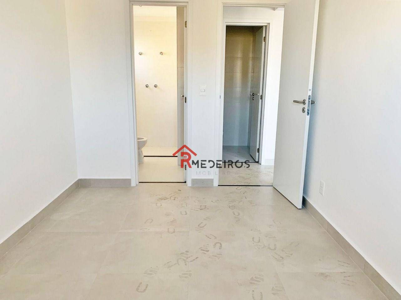 Apartamento à venda com 1 quarto, 57m² - Foto 10