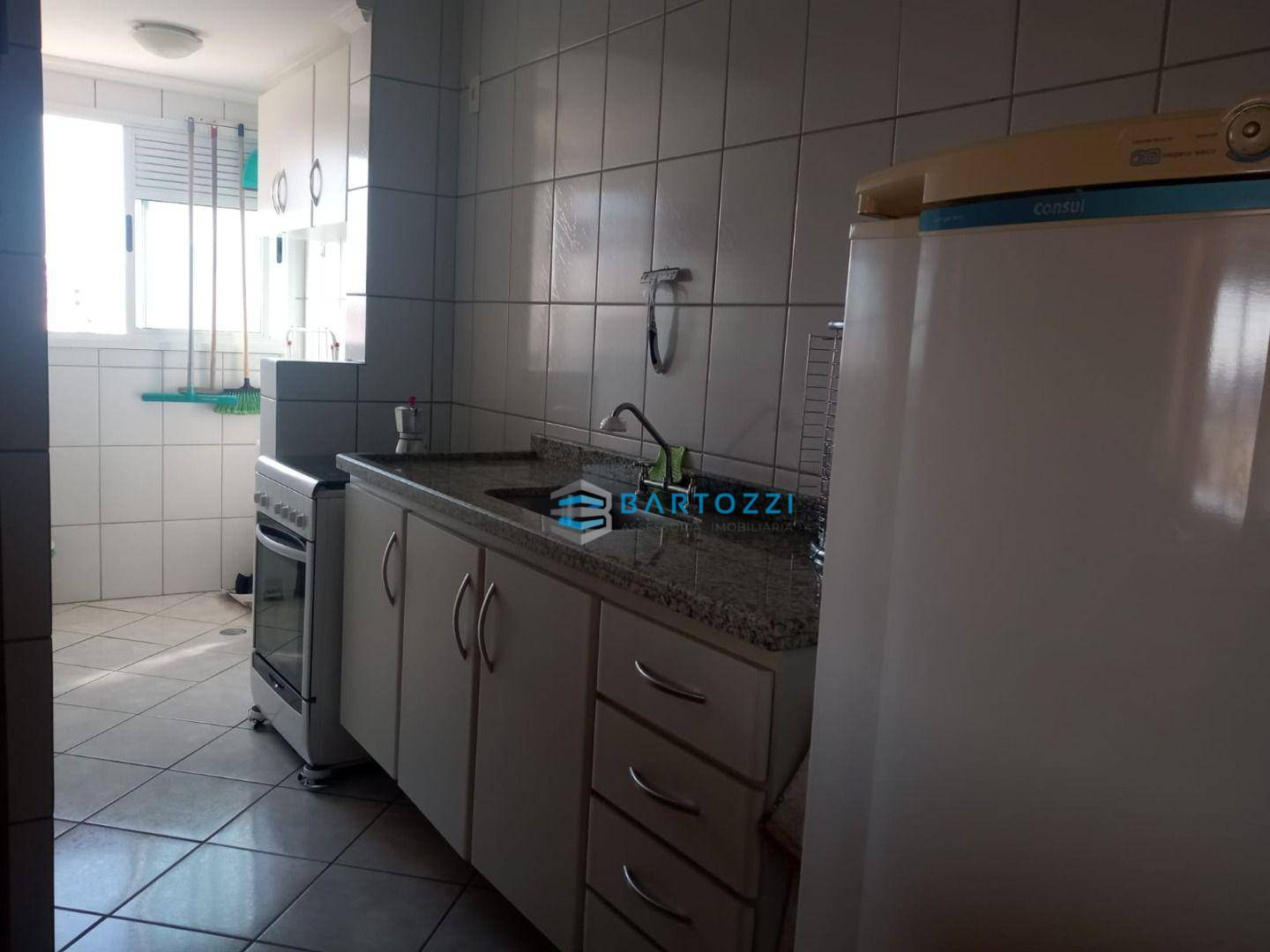 Apartamento à venda com 2 quartos, 70m² - Foto 10