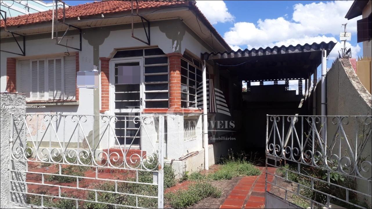 Casa à venda com 3 quartos, 350m² - Foto 1