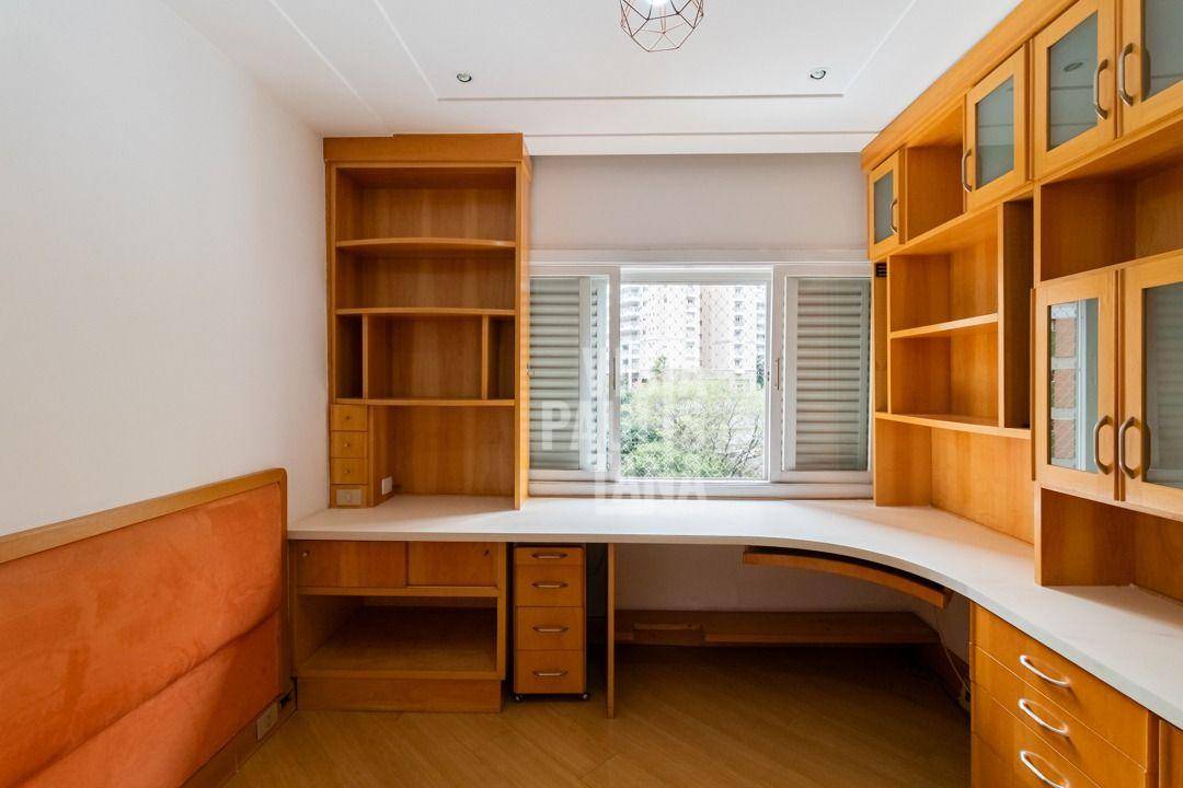 Apartamento à venda com 3 quartos, 173m² - Foto 25