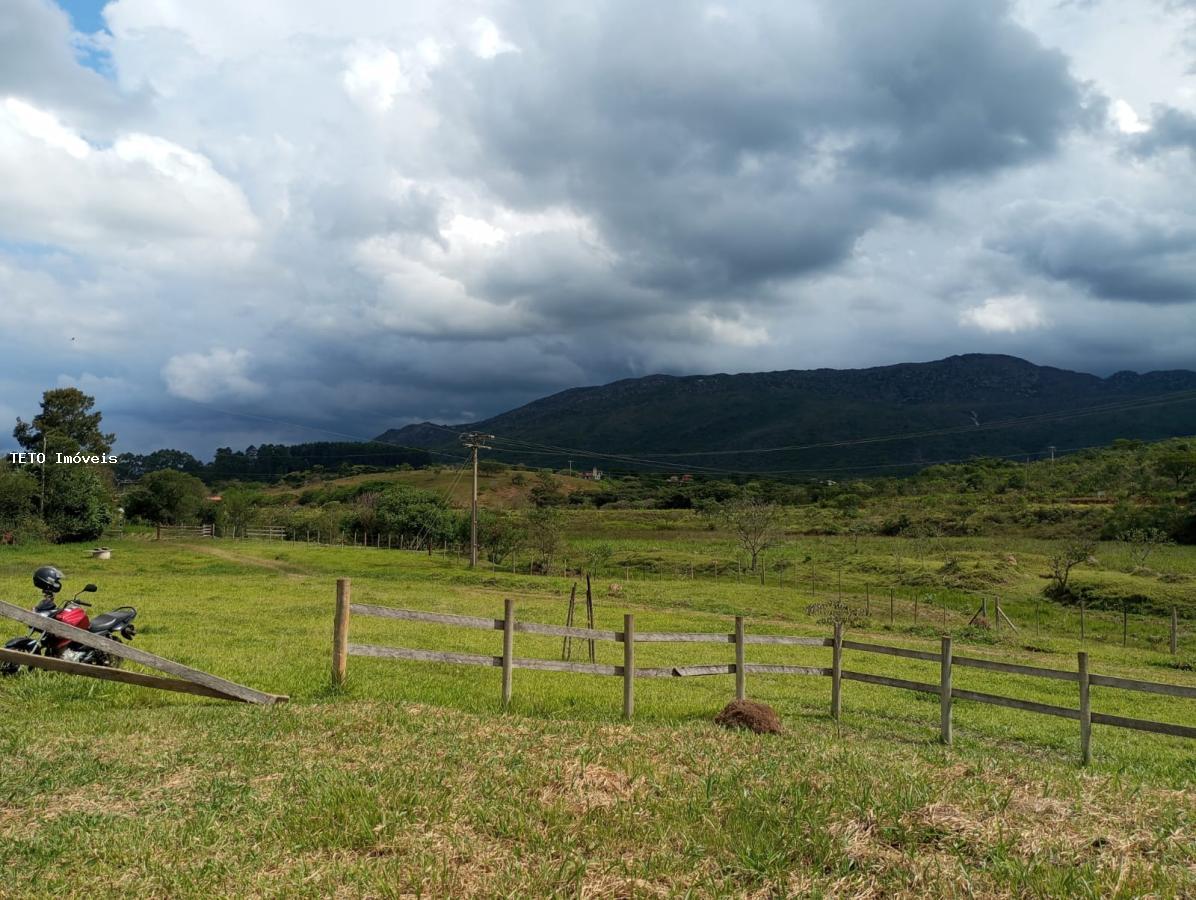 Fazenda à venda com 2 quartos, 25000m² - Foto 18