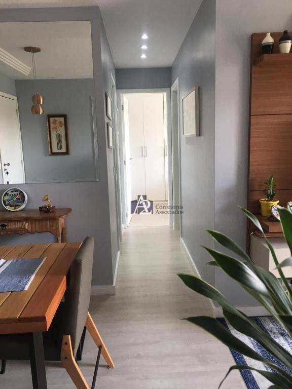 Apartamento à venda com 2 quartos, 72m² - Foto 10