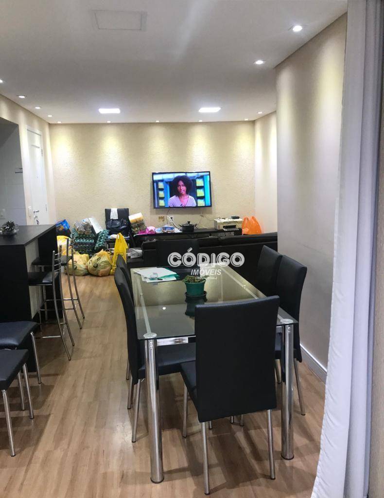 Apartamento à venda com 2 quartos, 70m² - Foto 9