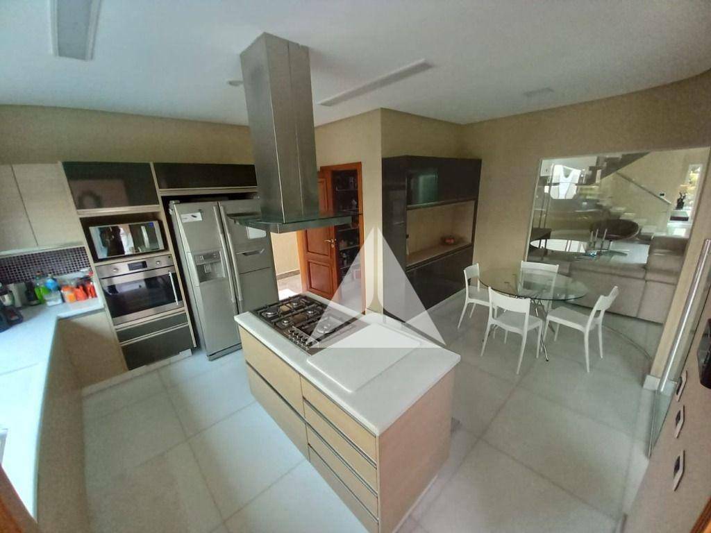 Sobrado à venda com 3 quartos, 439m² - Foto 5