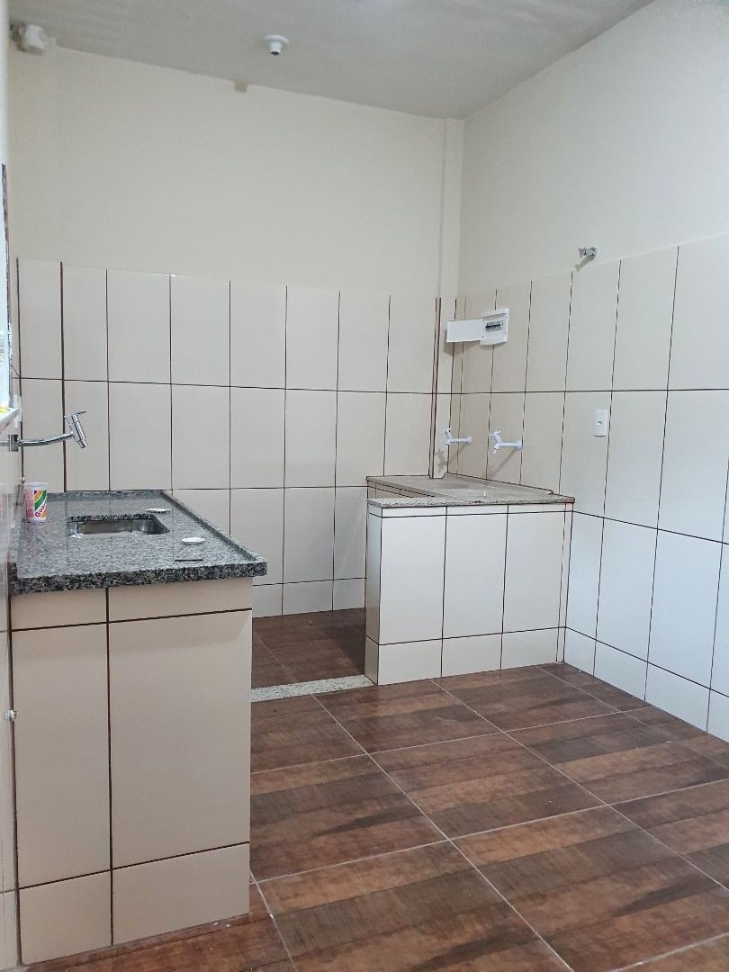 Apartamento para alugar com 2 quartos, 75m² - Foto 3