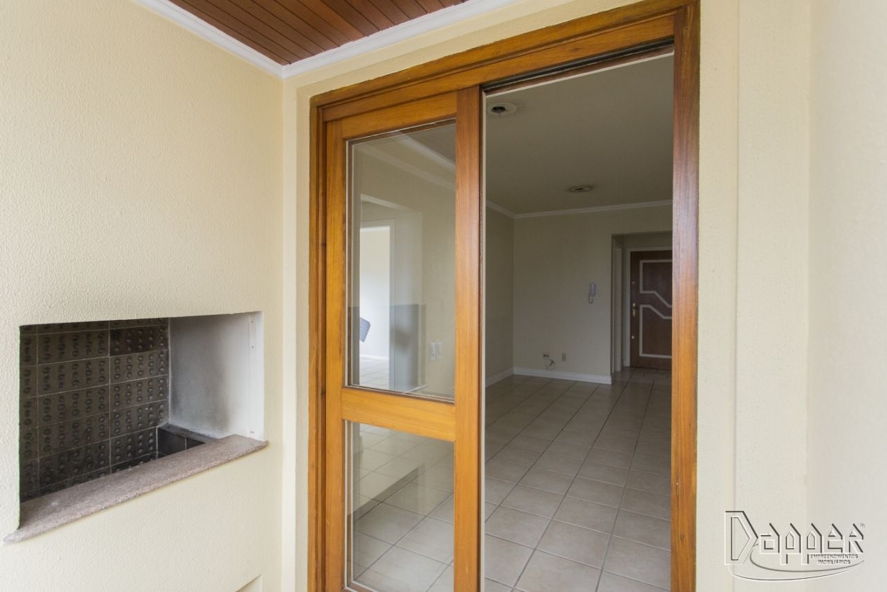 Apartamento à venda com 2 quartos, 63m² - Foto 2