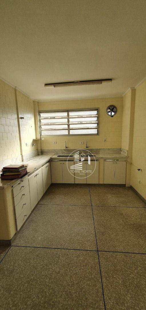 Apartamento à venda com 3 quartos, 256m² - Foto 48