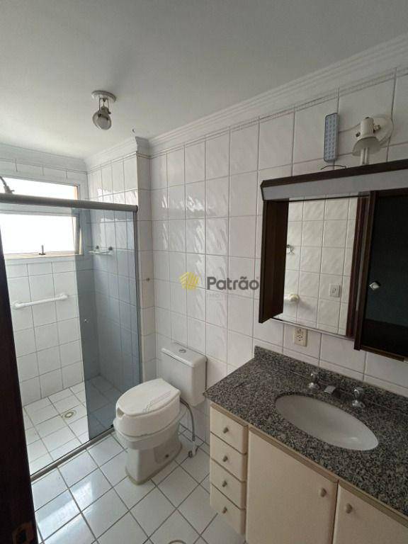 Apartamento à venda com 3 quartos, 107m² - Foto 13