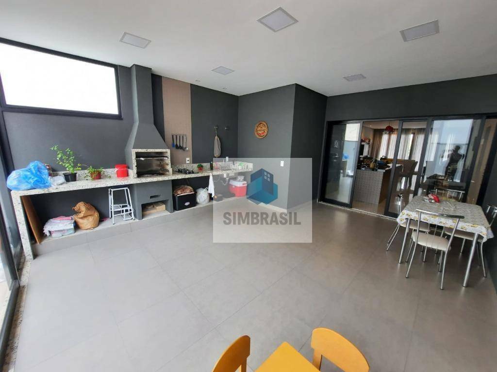 Casa à venda com 3 quartos, 244m² - Foto 24