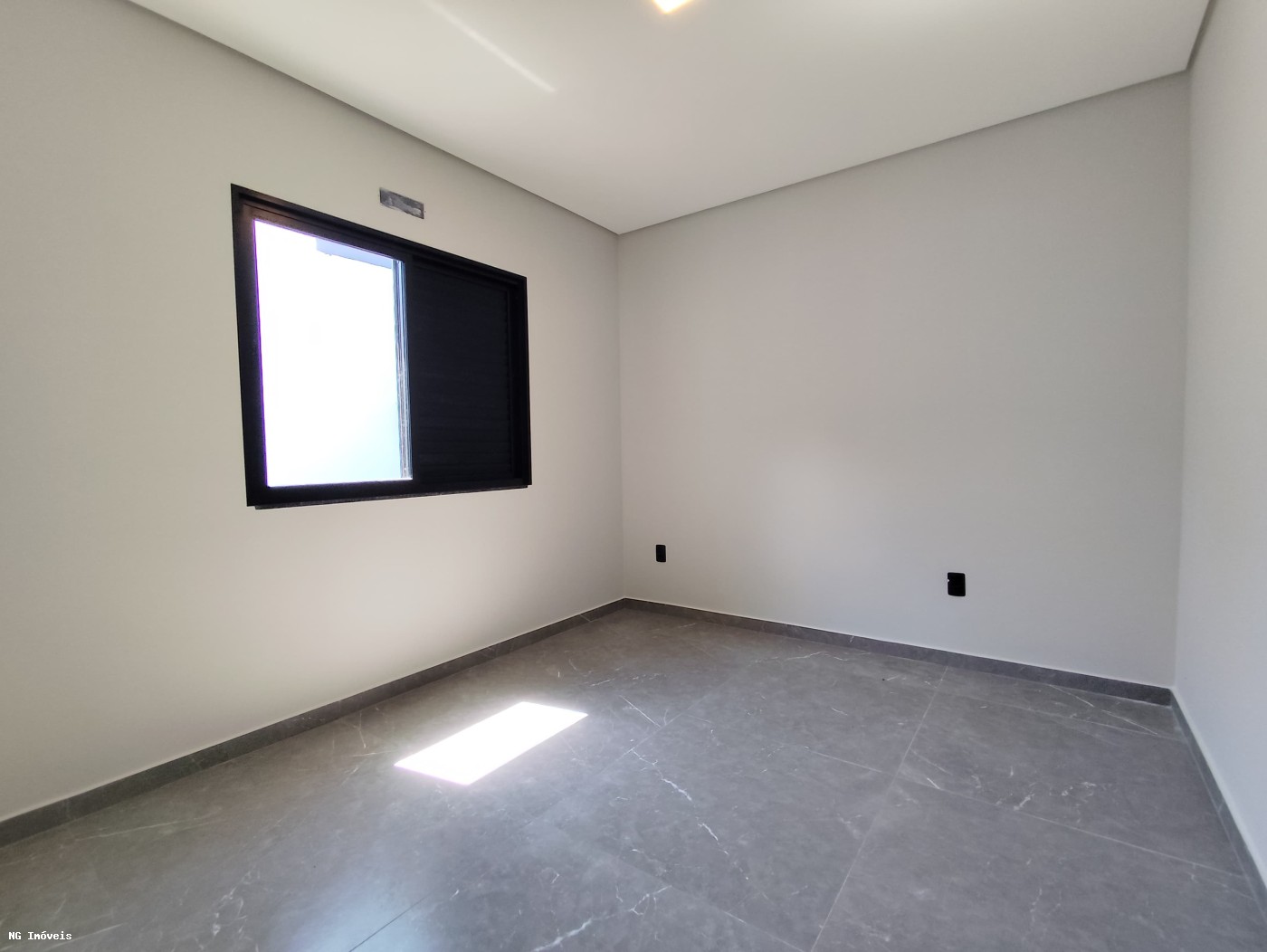 Casa à venda com 2 quartos, 79m² - Foto 12