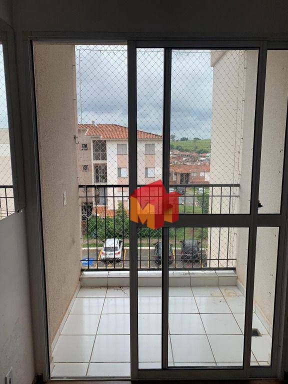 Apartamento à venda com 2 quartos, 47m² - Foto 2