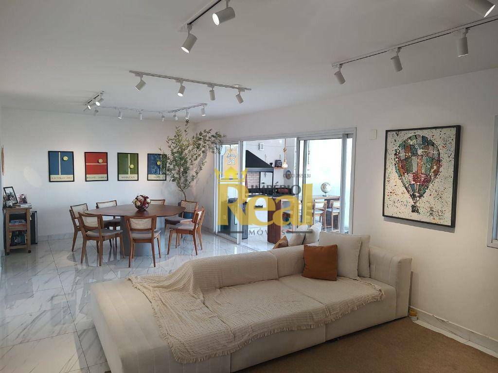 Apartamento à venda com 3 quartos, 159m² - Foto 2