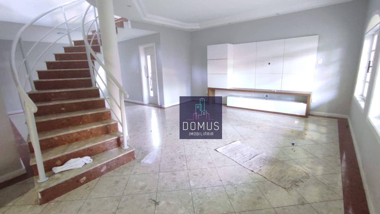 Casa à venda e aluguel com 5 quartos, 720m² - Foto 2