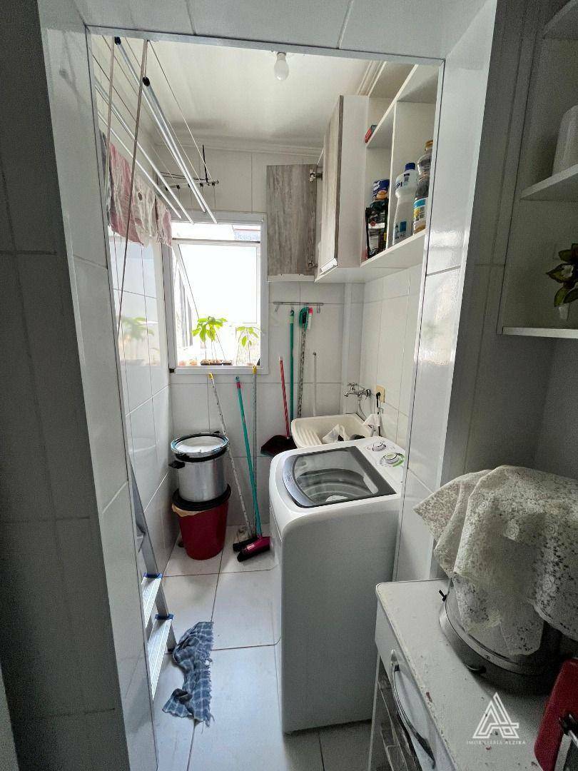 Apartamento à venda com 2 quartos, 63m² - Foto 14