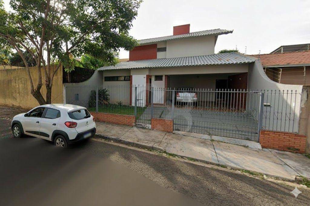 Sobrado, 4 quartos, 286 m² - Foto 1