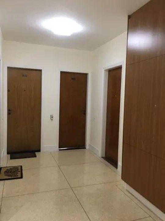 Apartamento à venda com 3 quartos, 127m² - Foto 4