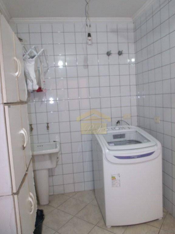 Sobrado à venda com 3 quartos, 238m² - Foto 23