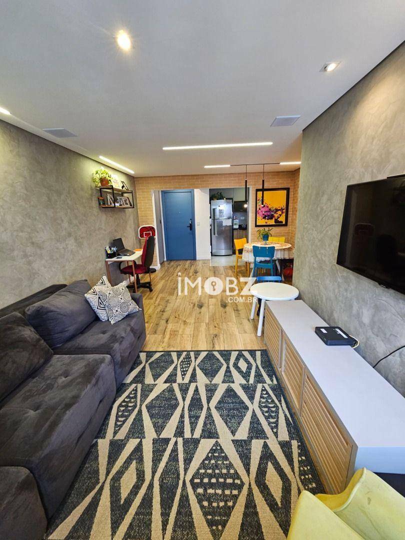 Apartamento à venda com 3 quartos, 90m² - Foto 1