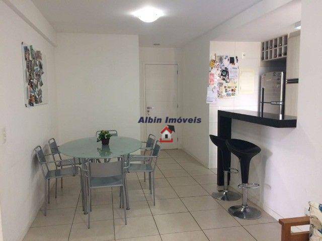 Apartamento à venda com 2 quartos, 75m² - Foto 7