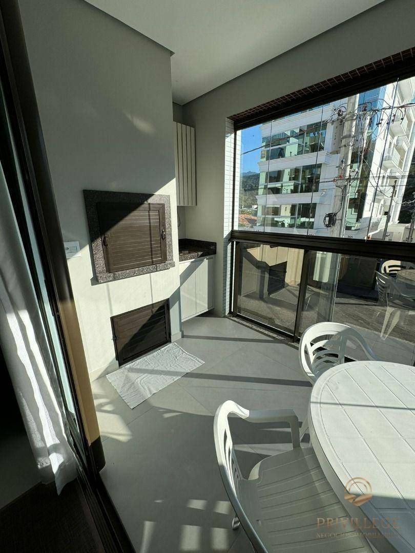 Apartamento à venda com 3 quartos, 85m² - Foto 6