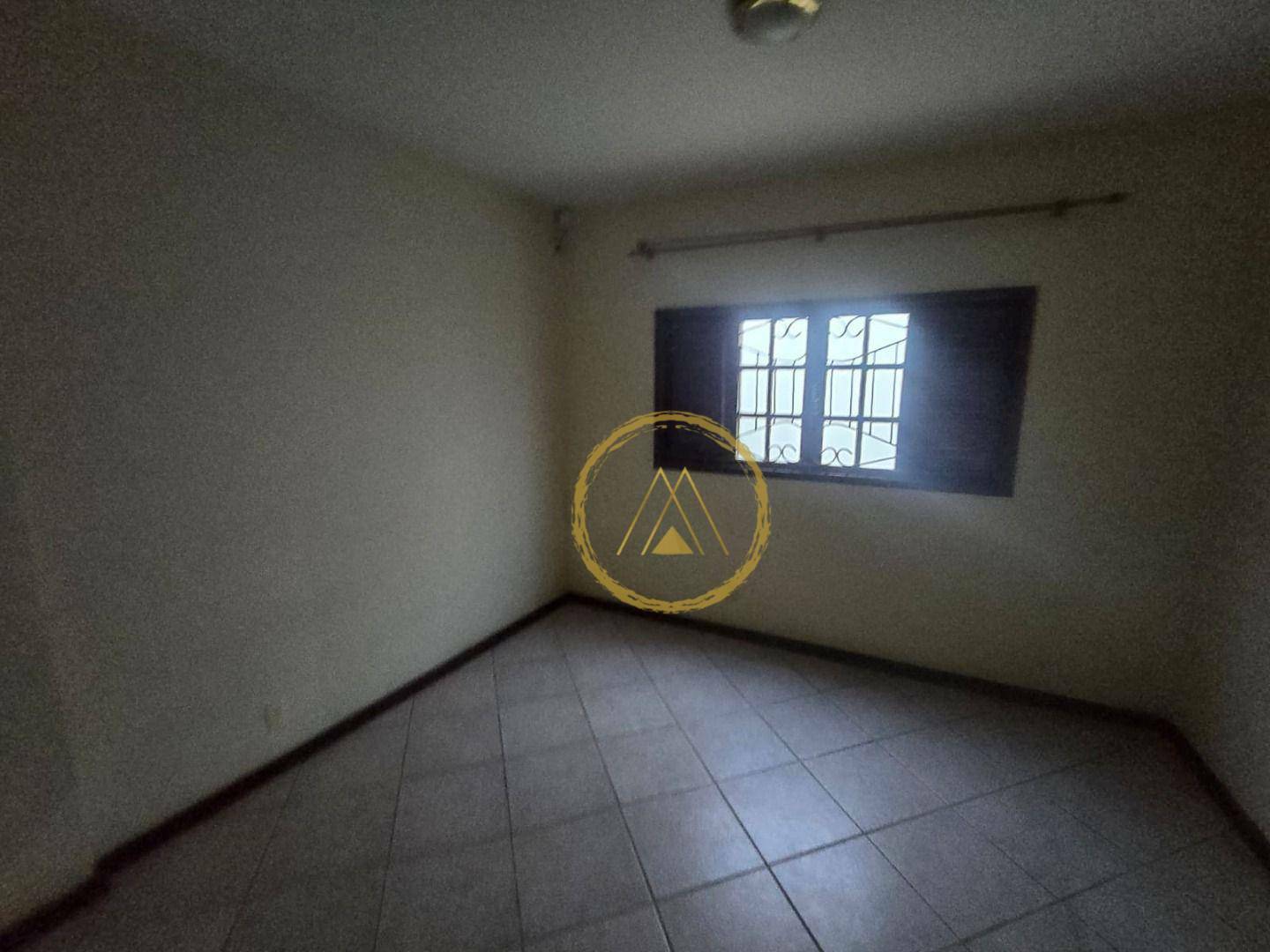 Casa à venda com 3 quartos, 200m² - Foto 9