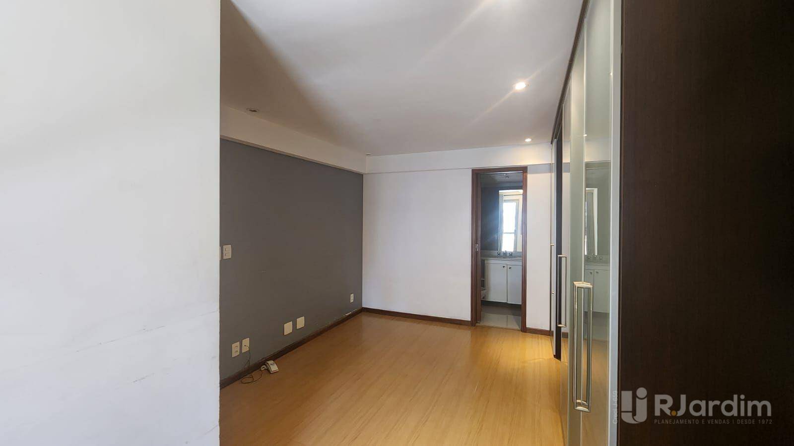 Apartamento para alugar com 3 quartos, 114m² - Foto 30