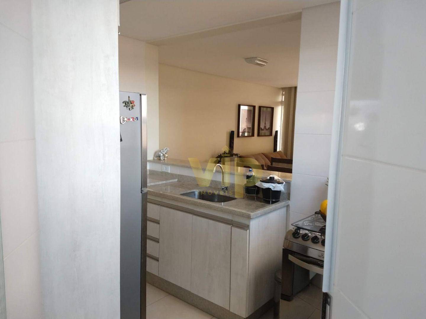 Apartamento à venda com 2 quartos, 75m² - Foto 16