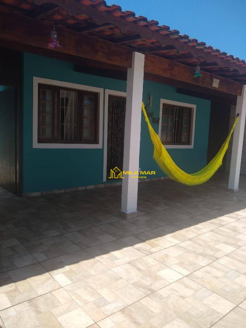 Casa à venda com 4 quartos, 136m² - Foto 2