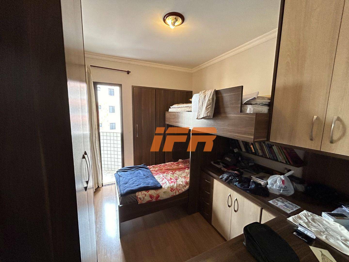 Apartamento à venda com 3 quartos, 89m² - Foto 12