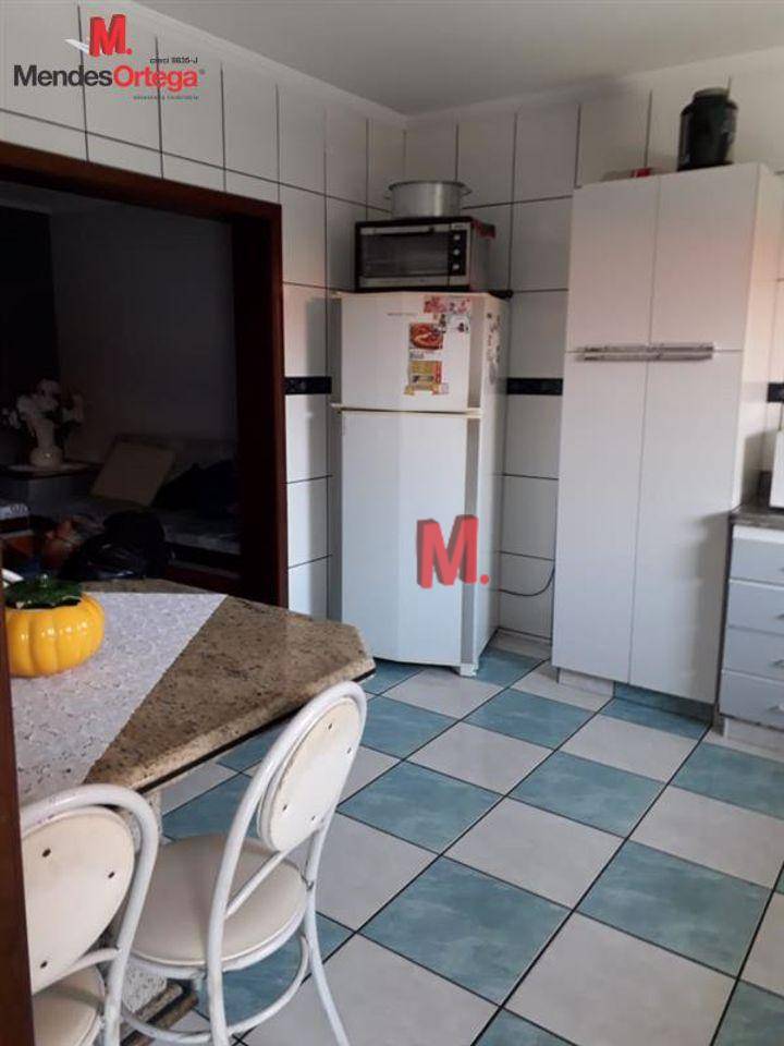 Casa à venda com 3 quartos, 208m² - Foto 23