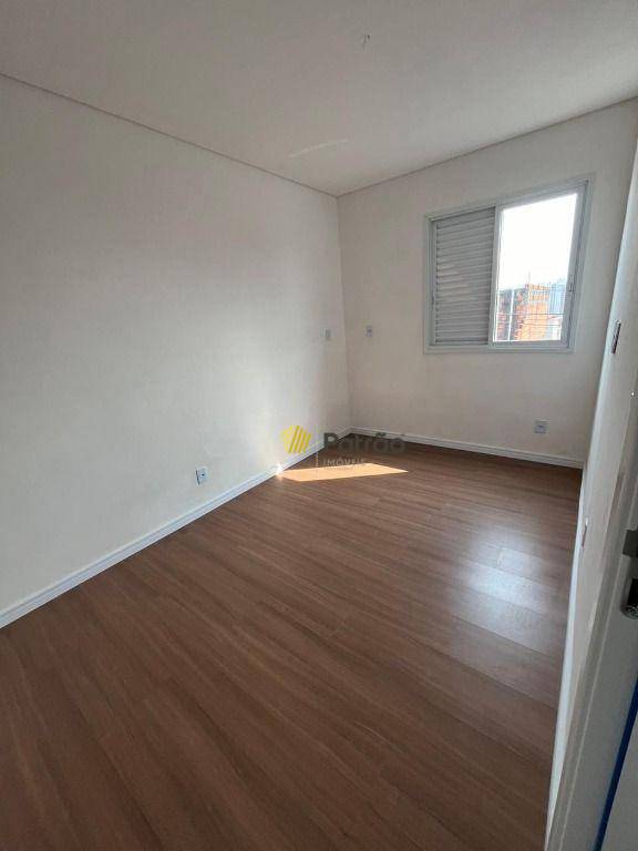 Apartamento à venda com 2 quartos, 41m² - Foto 2