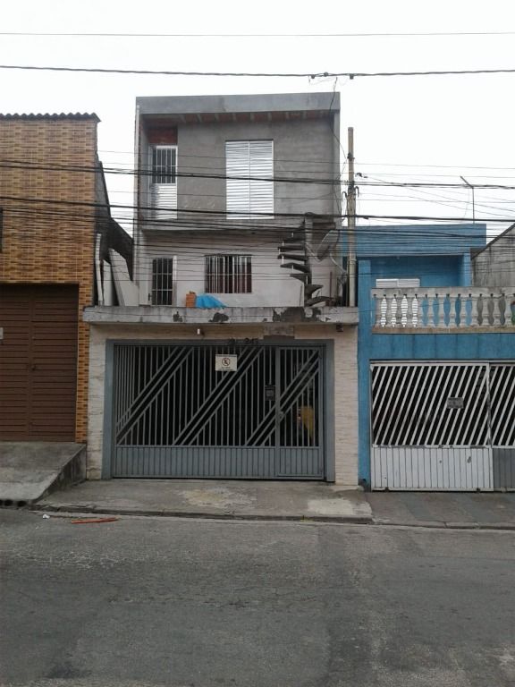 Sobrado à venda com 5 quartos, 125m² - Foto 1