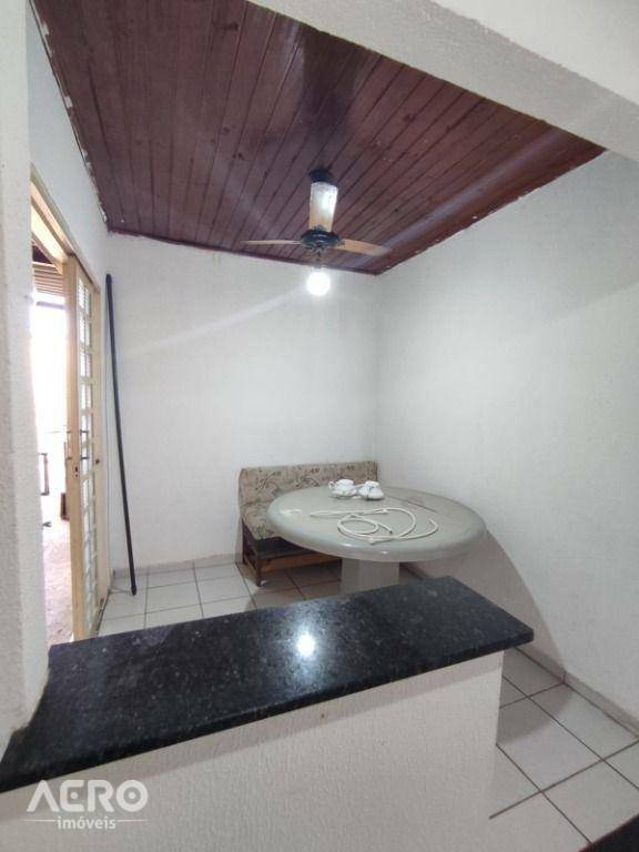 Casa à venda com 3 quartos, 120m² - Foto 12