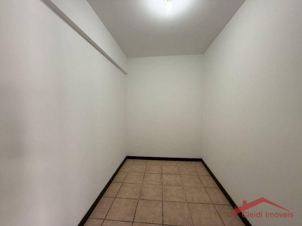 Apartamento para alugar com 3 quartos, 122m² - Foto 23