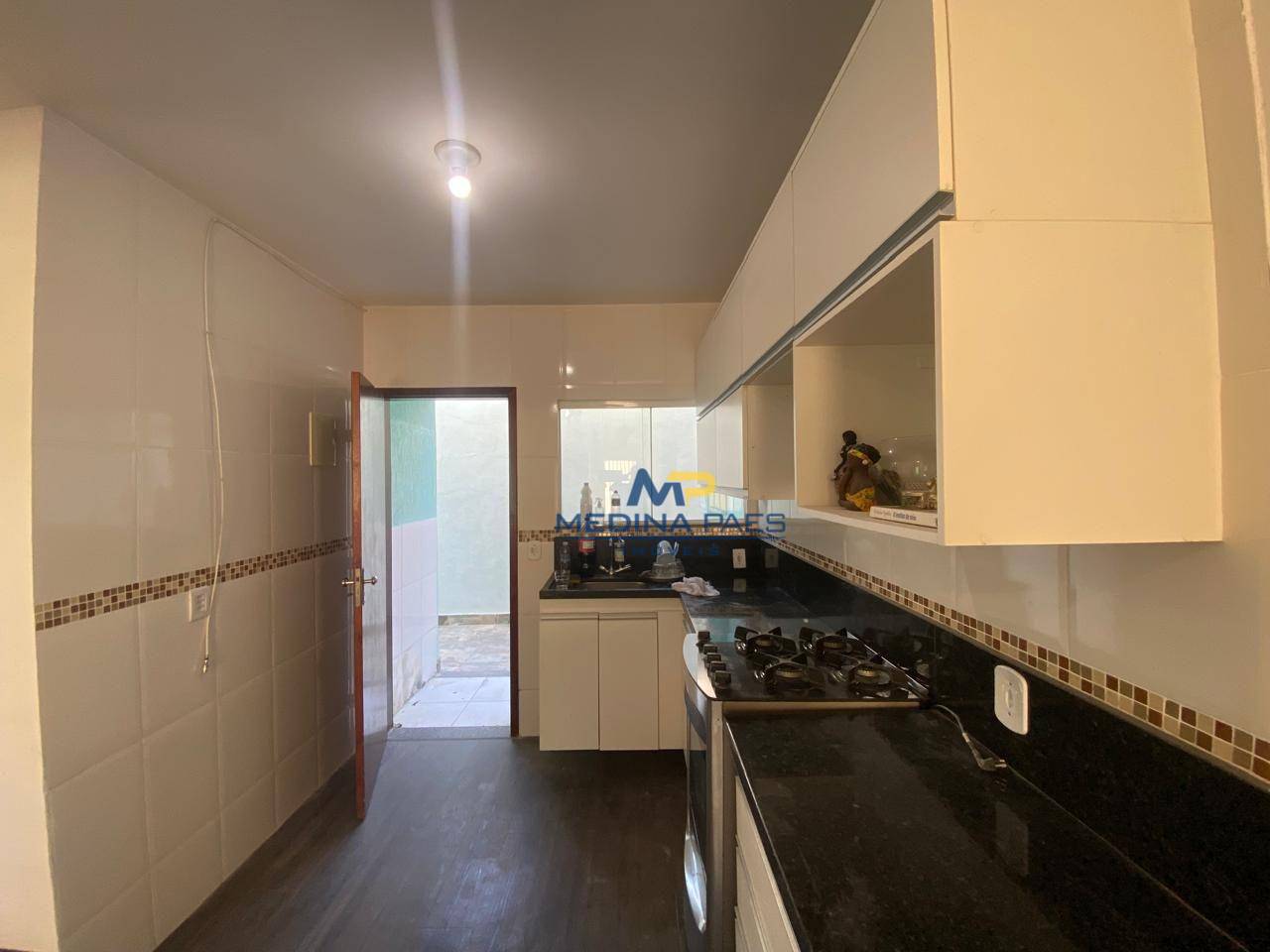 Casa à venda com 2 quartos, 70M2 - Foto 3