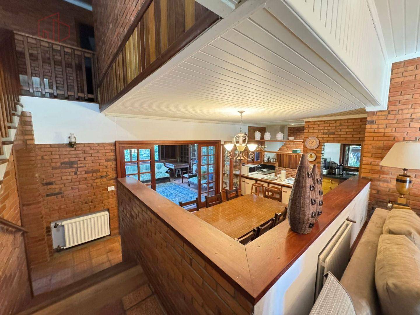 Casa de Condomínio à venda com 5 quartos, 315m² - Foto 4