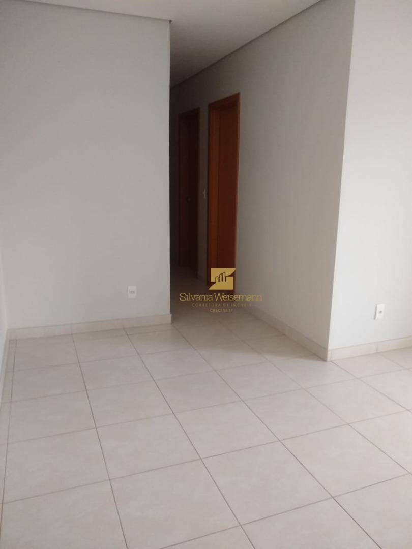 Apartamento para alugar com 3 quartos, 76m² - Foto 9