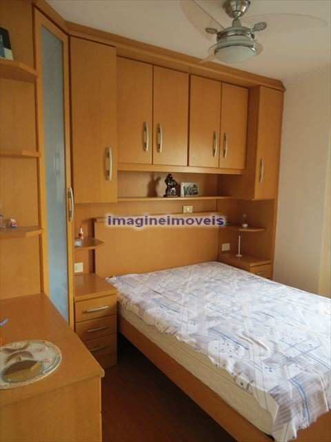 Apartamento à venda com 2 quartos, 62m² - Foto 4