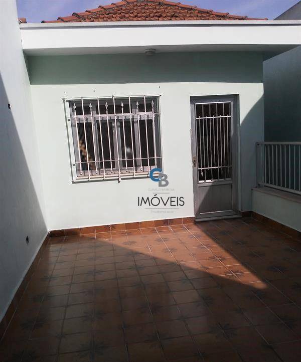 Sobrado à venda com 4 quartos, 220m² - Foto 1