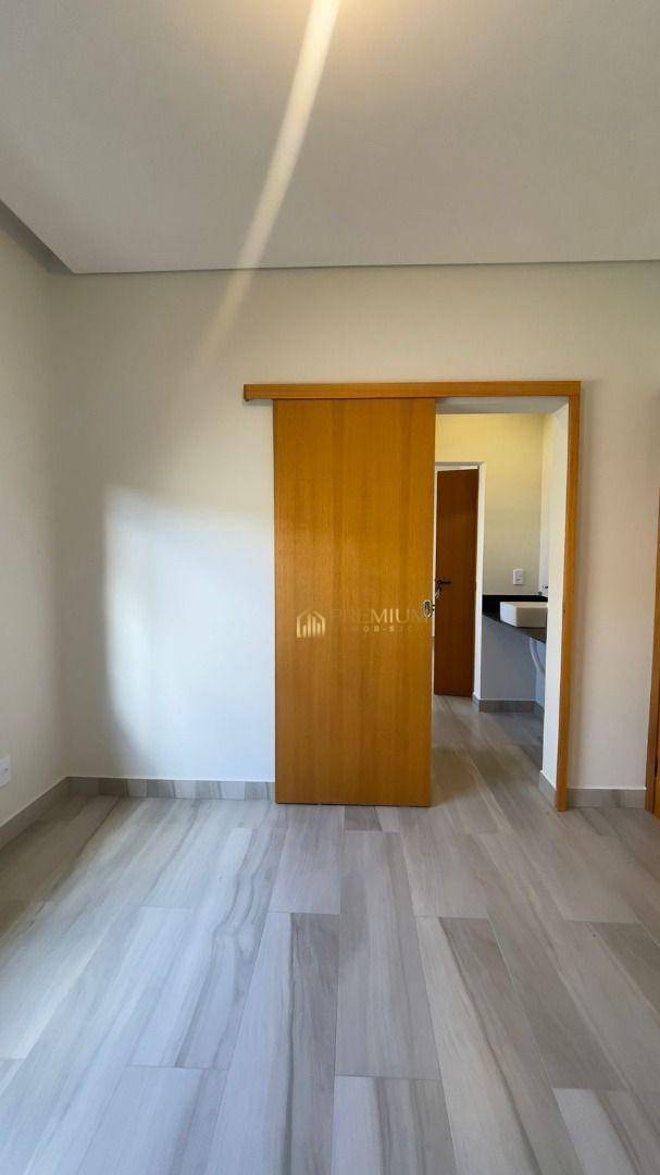 Sobrado à venda com 3 quartos, 192m² - Foto 8