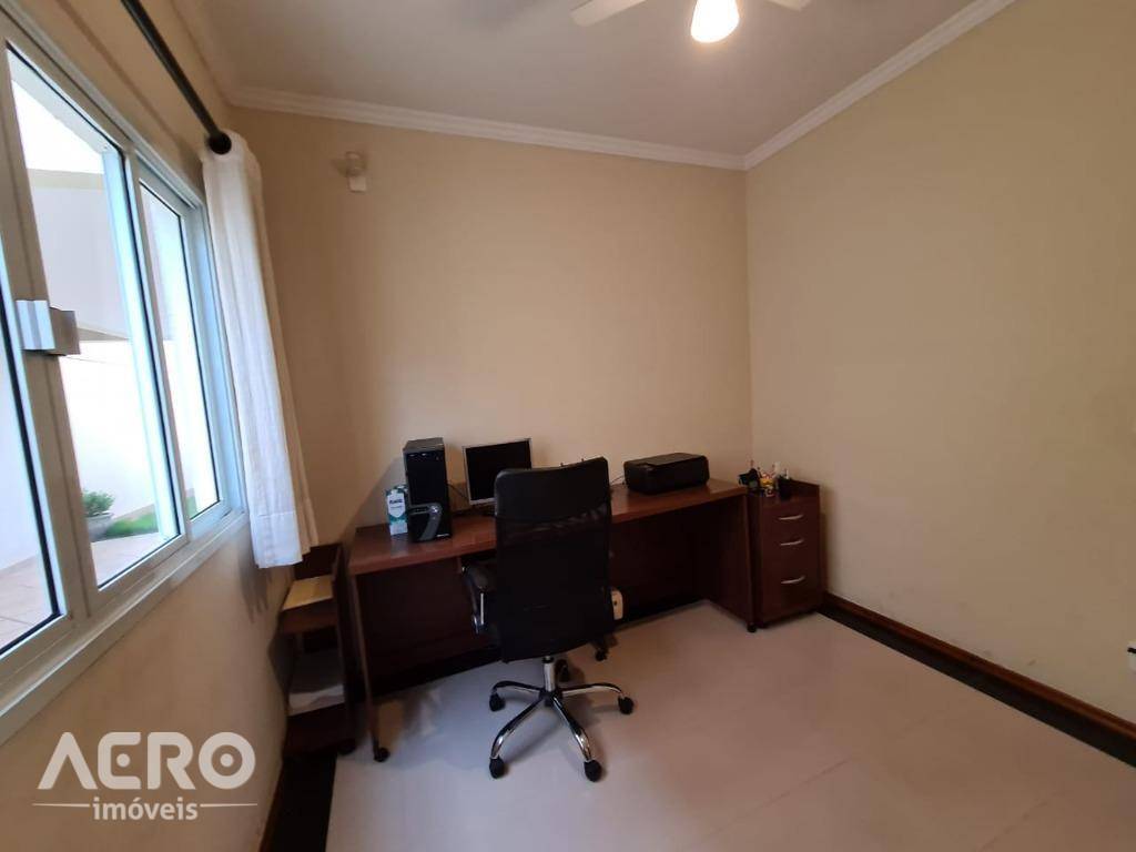 Casa à venda com 3 quartos, 275m² - Foto 55