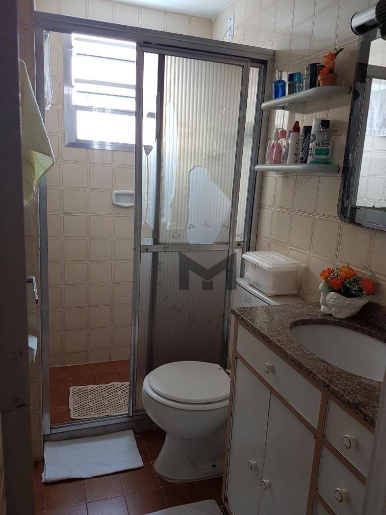 Apartamento à venda com 2 quartos, 70m² - Foto 15