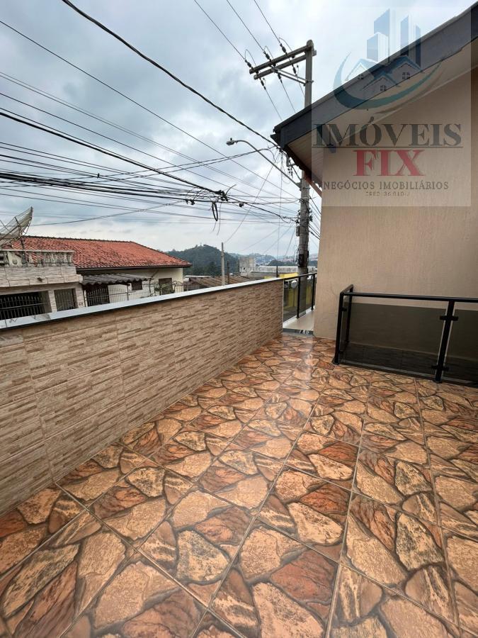 Casa à venda com 3 quartos, 240m² - Foto 5