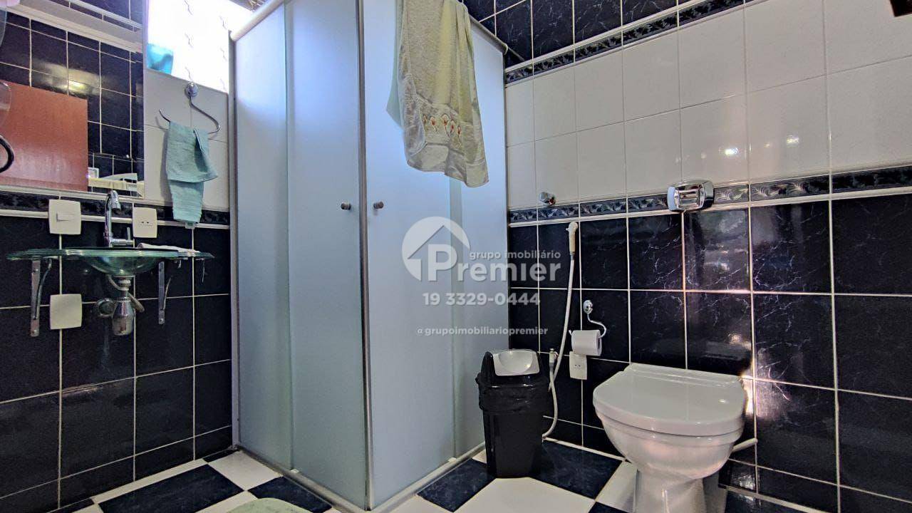 Casa à venda com 3 quartos, 214m² - Foto 23