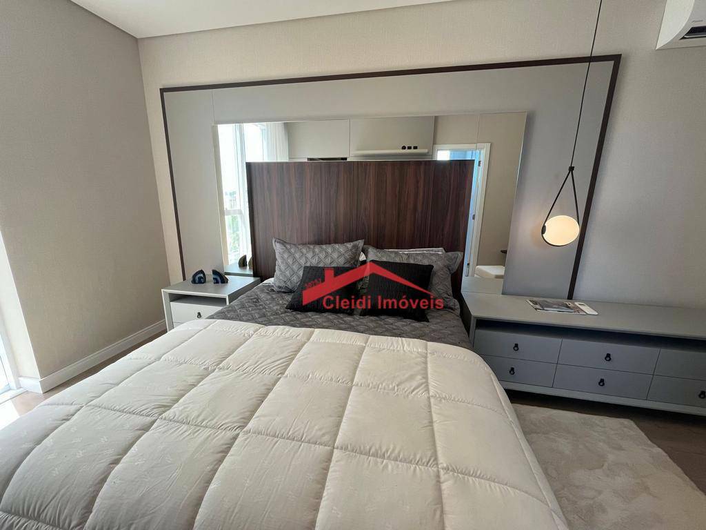 Apartamento à venda com 3 quartos, 121m² - Foto 18