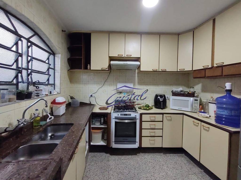 Casa à venda com 3 quartos, 208m² - Foto 16