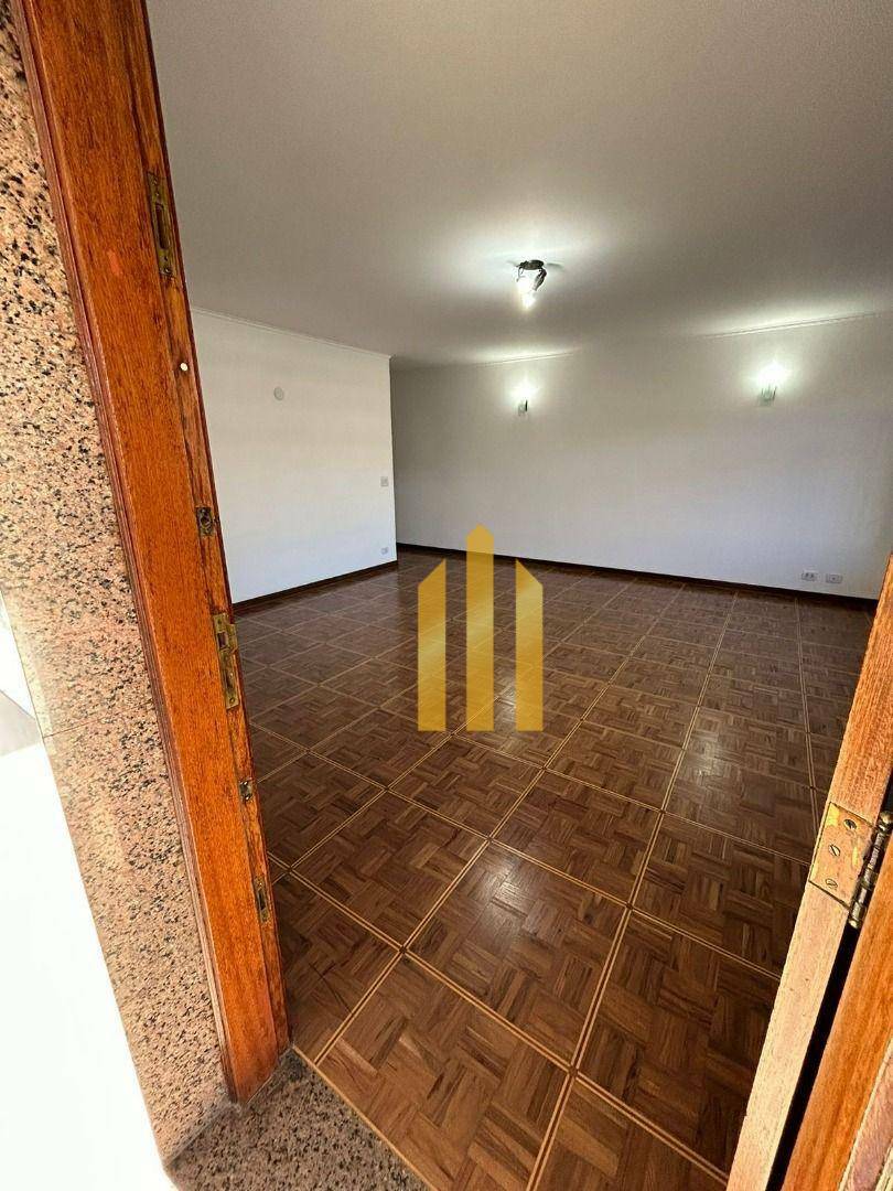 Sobrado à venda e aluguel com 3 quartos, 240m² - Foto 16