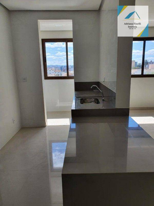 Apartamento à venda com 2 quartos, 65m² - Foto 8