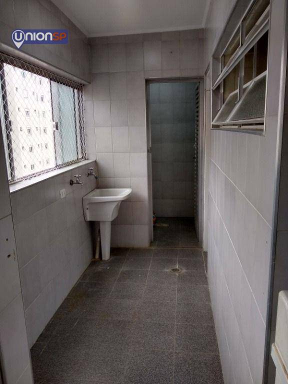 Apartamento à venda com 2 quartos, 72m² - Foto 29