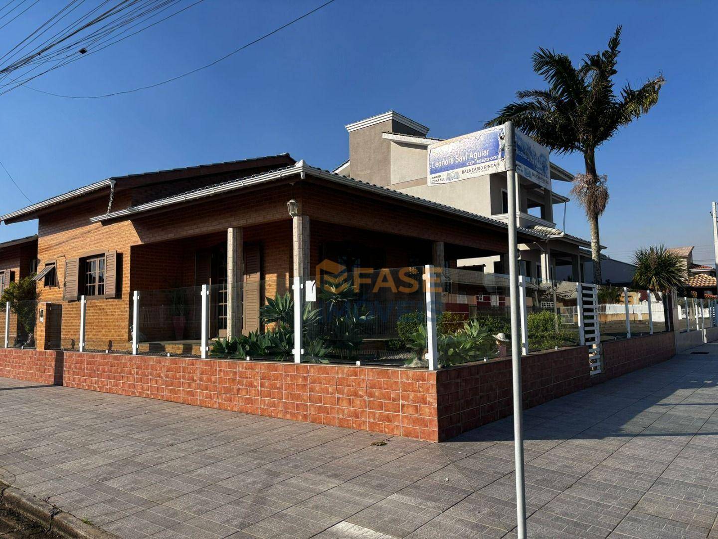 Casa, 3 quartos, 225 m² - Foto 2